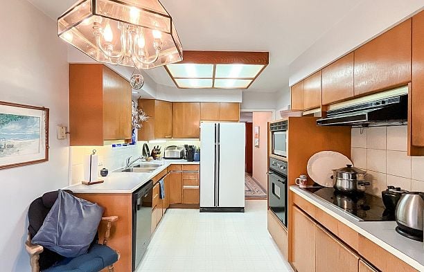 2810 W 31st Avenue MacKenzie Heights