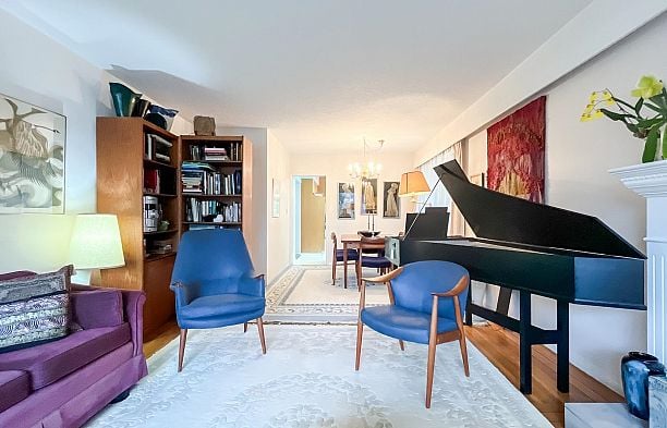 2810 W 31st Avenue MacKenzie Heights