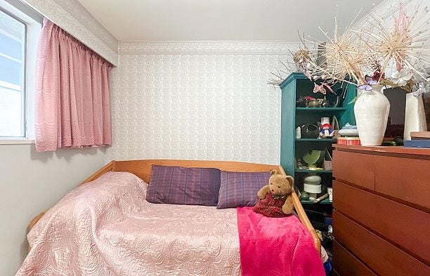 2810 W 31st Avenue MacKenzie Heights