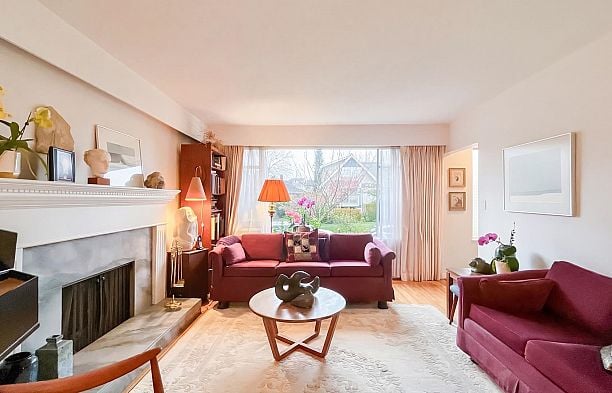 2810 W 31st Avenue MacKenzie Heights