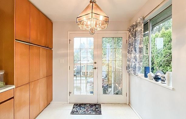 2810 W 31st Avenue MacKenzie Heights