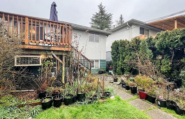 2810 W 31st Avenue MacKenzie Heights