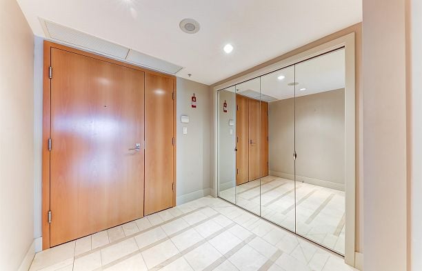 402 590 Nicola Street Coal Harbour