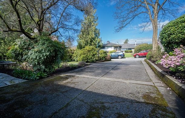 6034 Collingwood Place Southlands