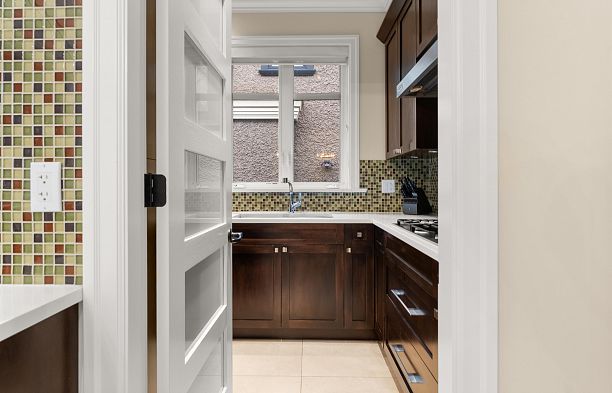 1041 W 58th Avenue South Granville