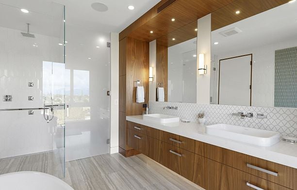 4384 Quesnel Drive Arbutus