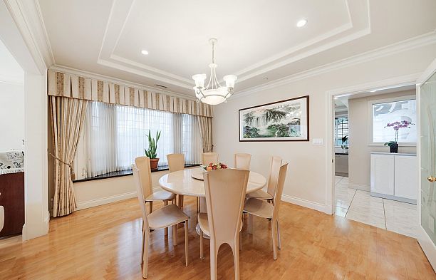 7088 Wiltshire Street South Granville