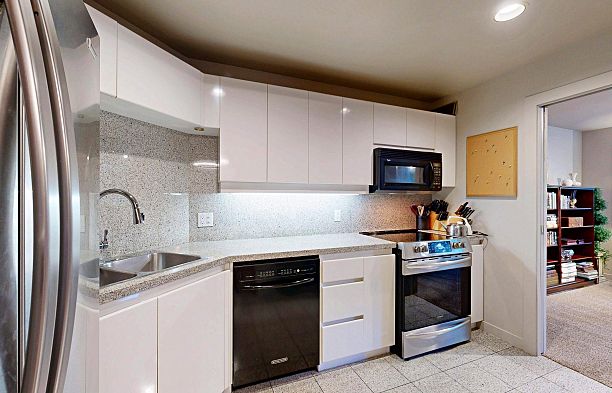 301 1888 Alberni Street West End VW