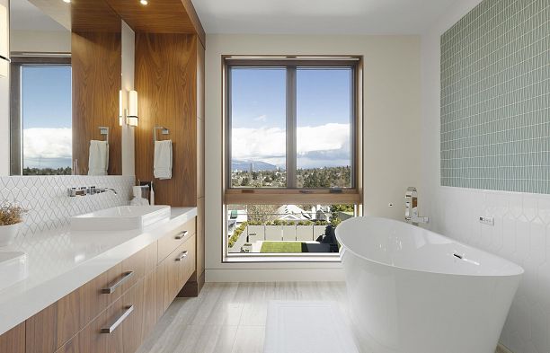 4384 Quesnel Drive Arbutus