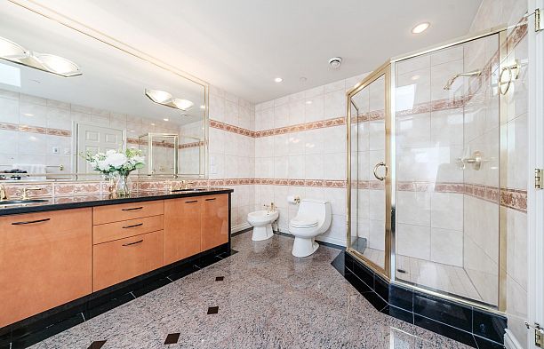 7088 Wiltshire Street South Granville