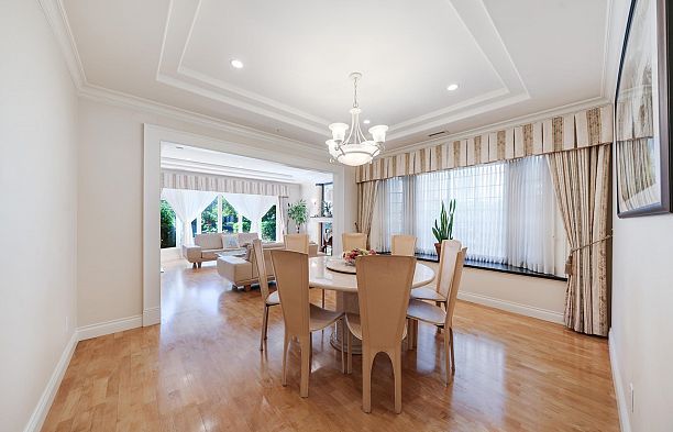 7088 Wiltshire Street South Granville