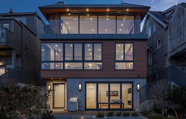 4384 Quesnel Drive Arbutus