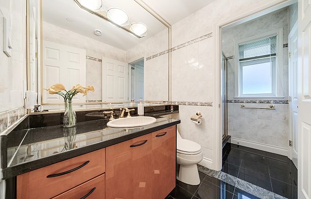 7088 Wiltshire Street South Granville