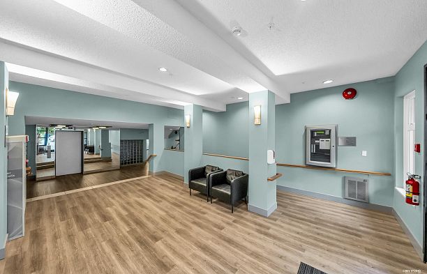 101 1924 Comox Street West End VW