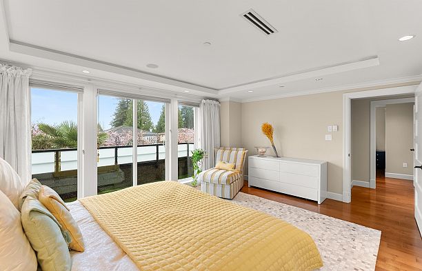 1041 W 58th Avenue South Granville