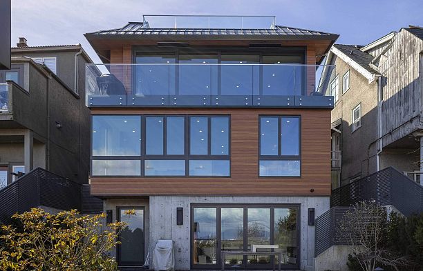 4384 Quesnel Drive Arbutus