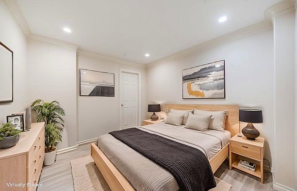 7088 Wiltshire Street South Granville