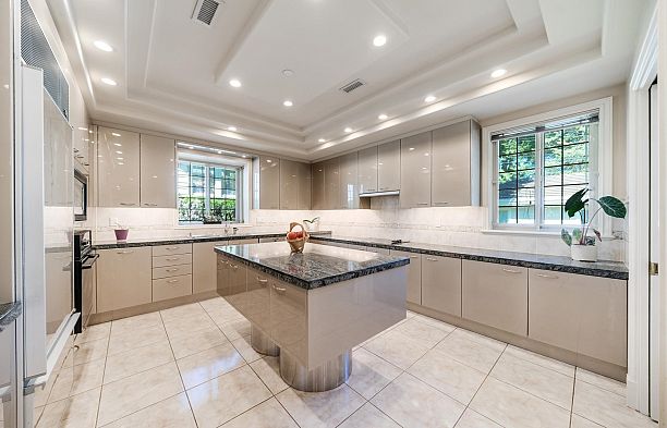 7088 Wiltshire Street South Granville