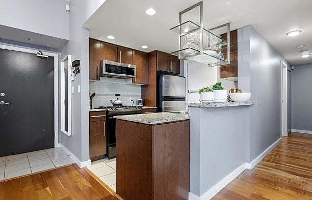 101 550 Pacific Street Yaletown