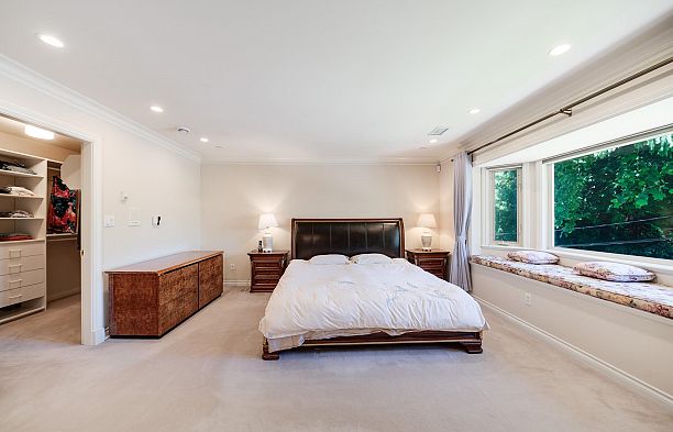 7088 Wiltshire Street South Granville