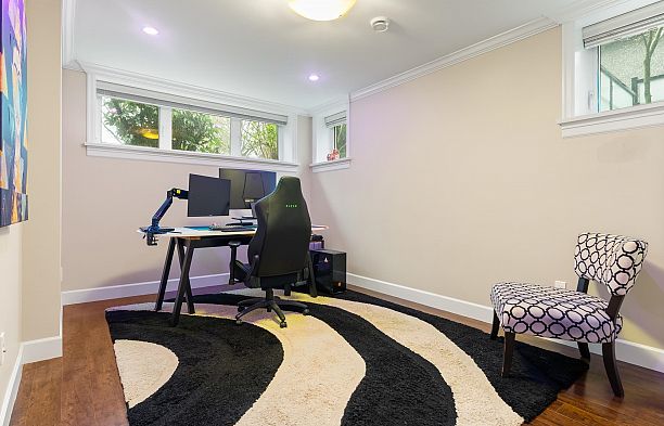 1041 W 58th Avenue South Granville