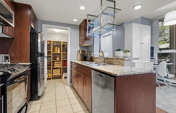 101 550 Pacific Street Yaletown