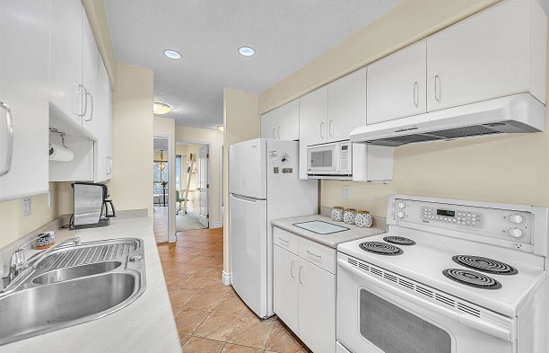 401 1718 Nelson Street West End VW