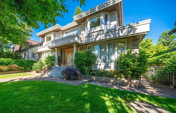 7088 Wiltshire Street South Granville