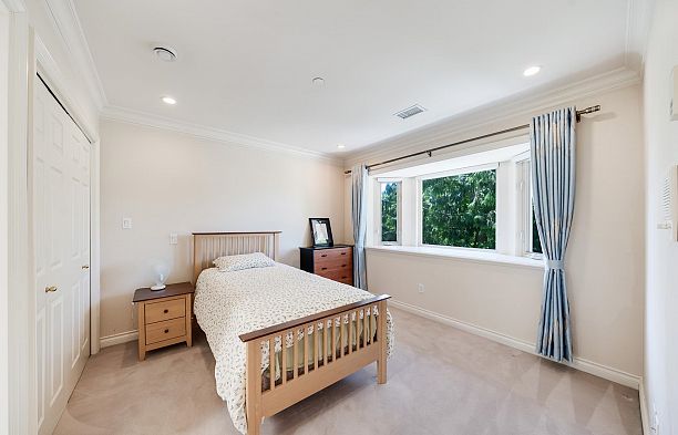 7088 Wiltshire Street South Granville