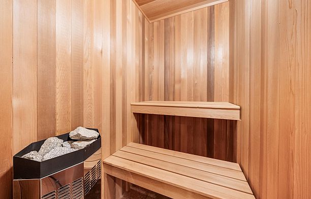 7088 Wiltshire Street South Granville