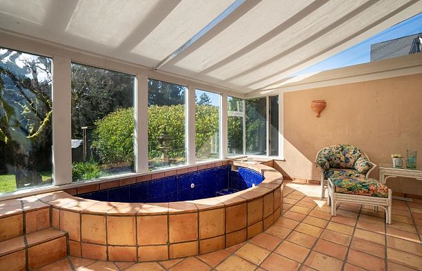 6034 Collingwood Place Southlands