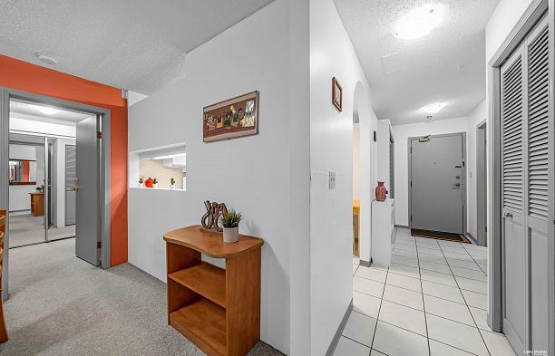 101 1924 Comox Street West End VW