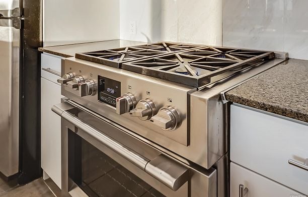 606 455 Beach Crescent Yaletown