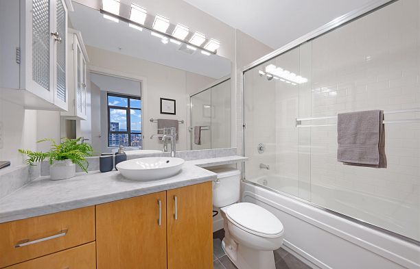 1802 1050 Smithe Street West End VW