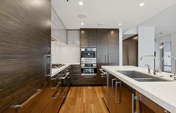 2702 667 Howe Street Downtown VW