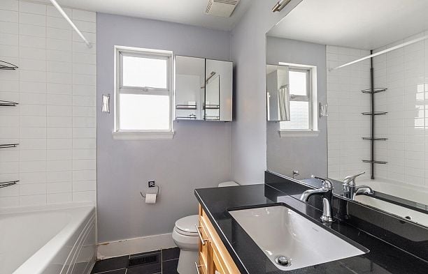 2779 W 33rd Avenue MacKenzie Heights