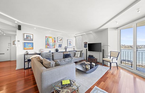 402 1575 Beach Avenue West End VW