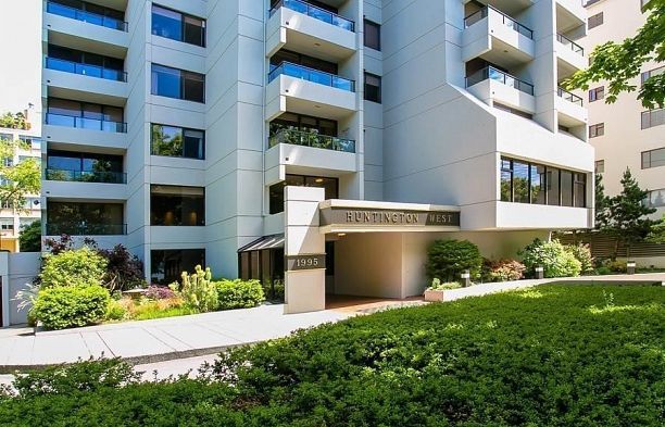 503 1995 Beach Avenue West End VW