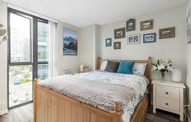 1001 1331 W Georgia Street Coal Harbour