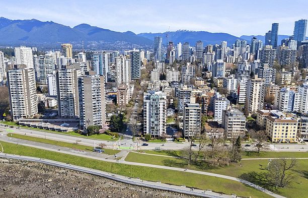 402 1575 Beach Avenue West End VW