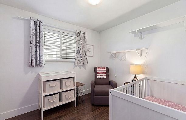 2779 W 33rd Avenue MacKenzie Heights