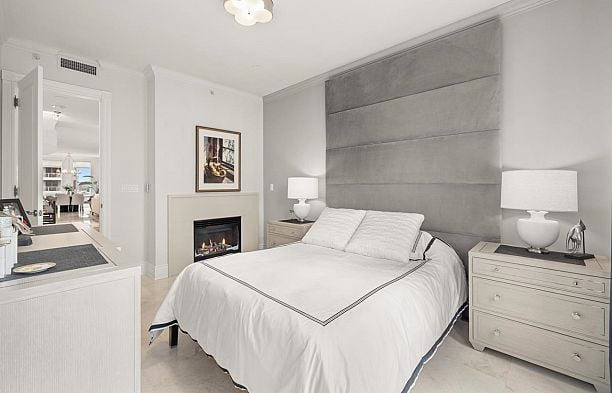 1102 1280 Richards Street Yaletown