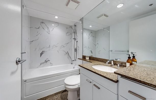 606 455 Beach Crescent Yaletown