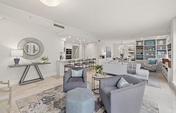 1102 1280 Richards Street Yaletown