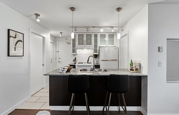 1102 1225 Richards Street Downtown VW