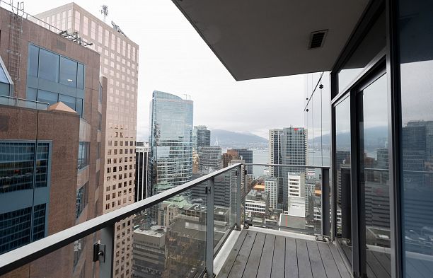 2702 667 Howe Street Downtown VW