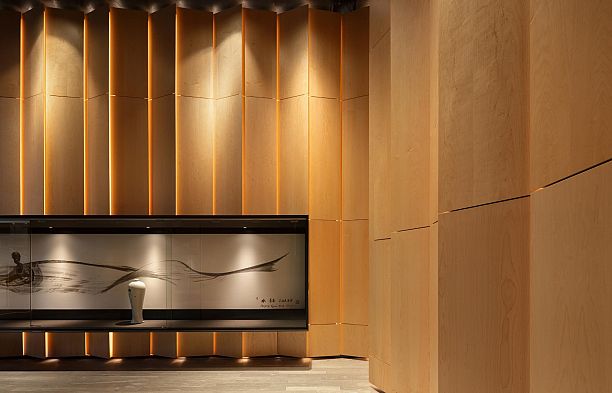 2004 1568 Alberni Street West End VW