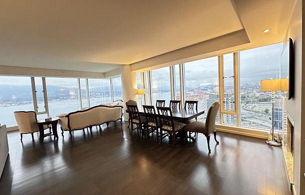 3301 1011 W Cordova Street Coal Harbour