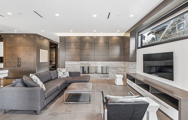 6149 Angus Drive South Granville