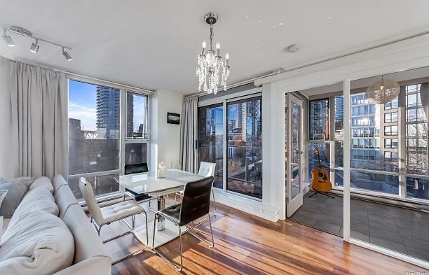 606 455 Beach Crescent Yaletown